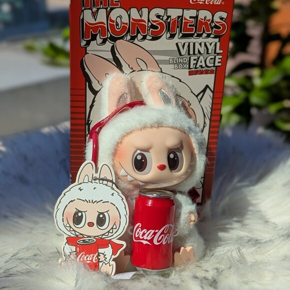 POP MART - Happy Factor - The Monsters Labubu Coca-Cola Vinyl Plush - Picture 1 of 5